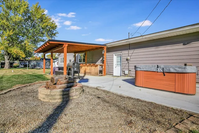 $218,500 | 407 South Washington Street, Sidney, IL 61877