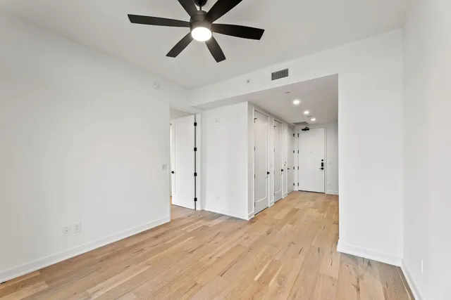 $2,900 | 84 East Avenue, Unit 2108, Austin, TX 78701