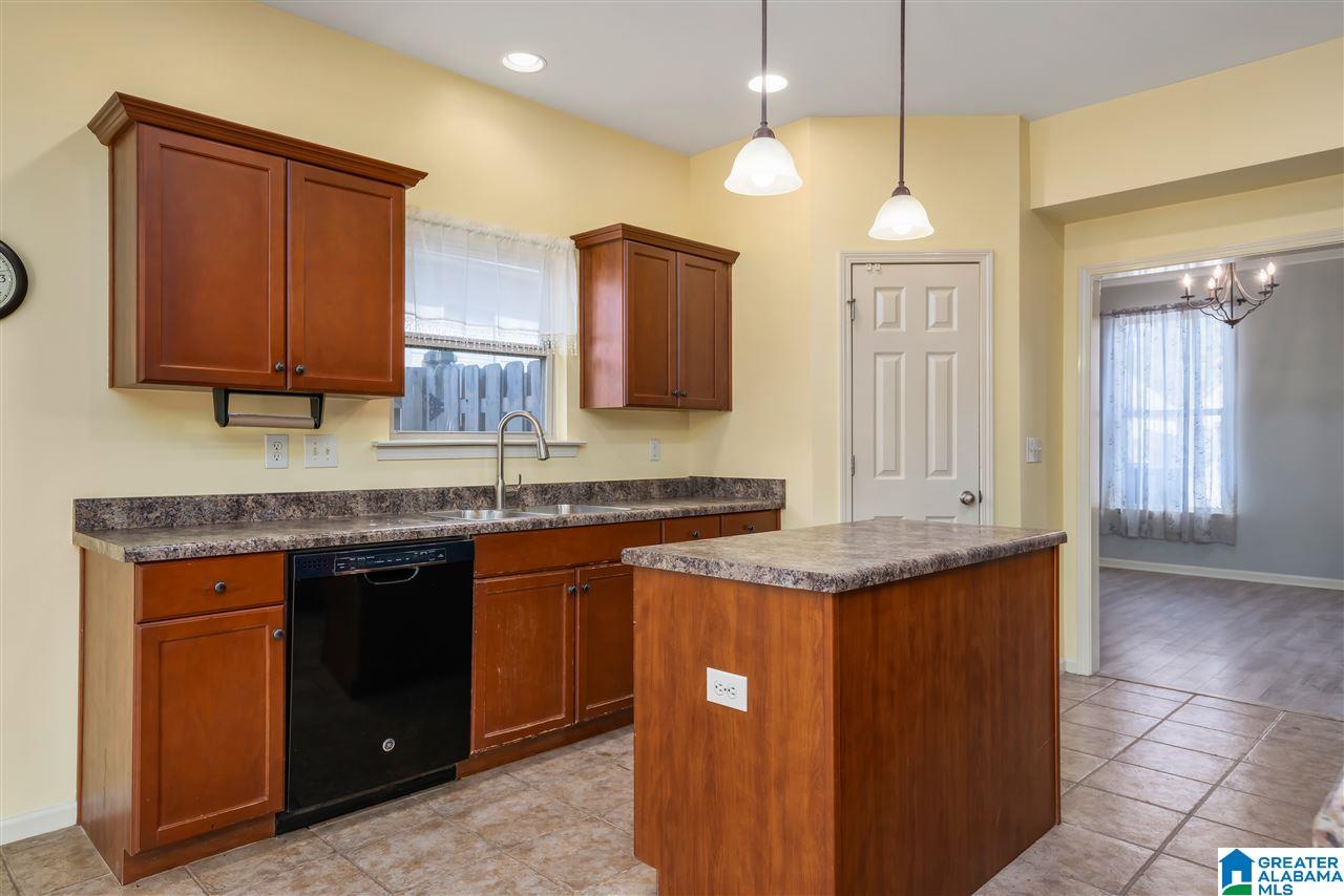 1045 Riviera Drive Calera, AL 35040 - Photo 8 of 30