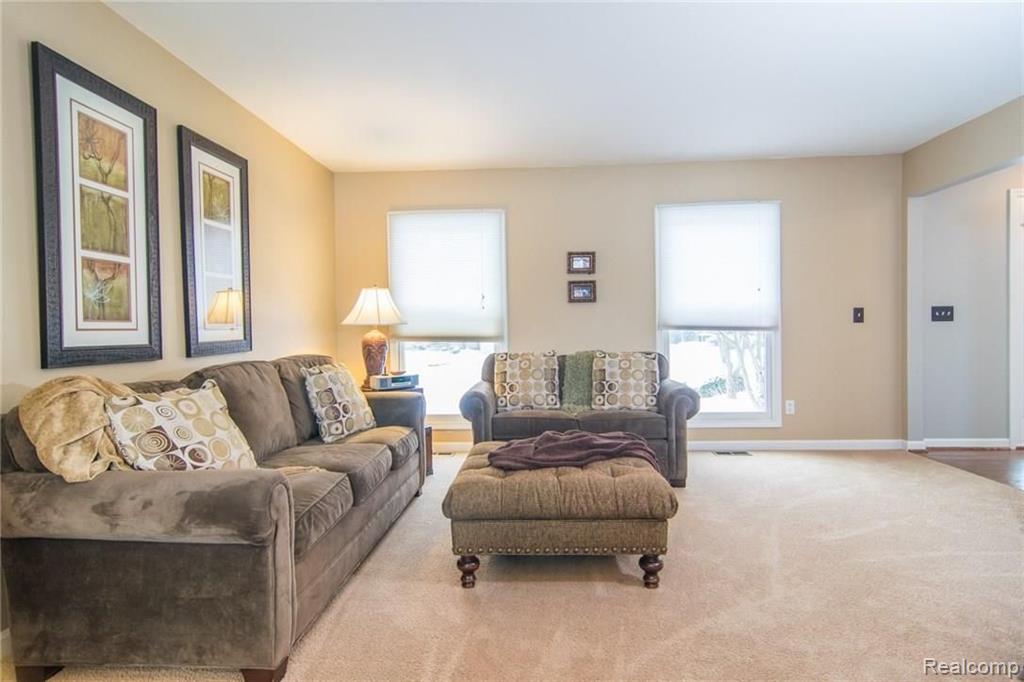3149 Courtfield Drive Rochester Hills, MI 48309 - Photo 5 of 58