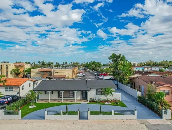 $4,000 | 865 West 72nd Place, Unit 865, Hialeah, FL 33014