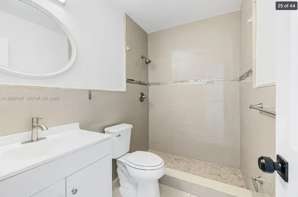 $4,000 | 865 West 72nd Place, Unit 865, Hialeah, FL 33014