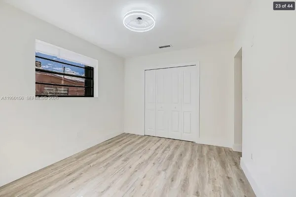 $4,000 | 865 West 72nd Place, Unit 865, Hialeah, FL 33014