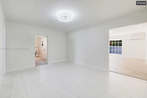 $4,000 | 865 West 72nd Place, Unit 865, Hialeah, FL 33014