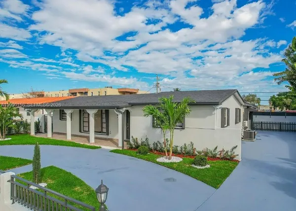 $4,000 | 865 West 72nd Place, Unit 865, Hialeah, FL 33014