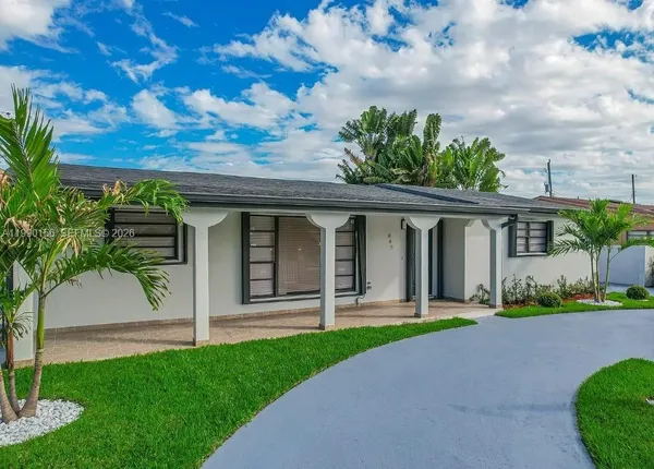 $4,000 | 865 West 72nd Place, Unit 865, Hialeah, FL 33014