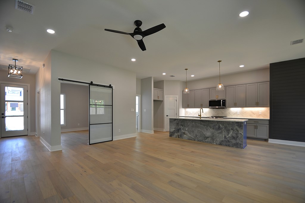 513 Conner Court Kerrville, TX 78028 - Photo 6 of 36