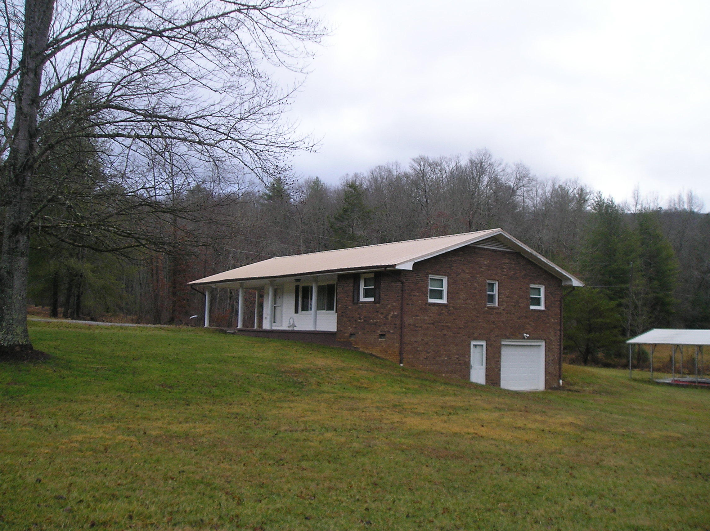 1472 Scioto Road Unicoi, TN 37692 - Photo 2 of 44 P1010156 (1)