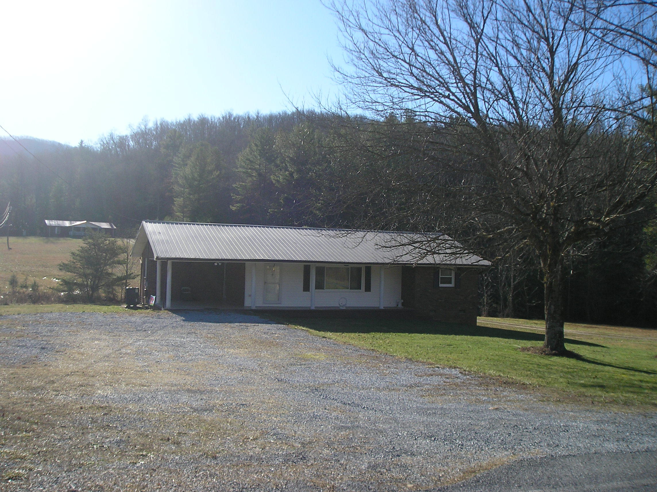 1472 Scioto Road Unicoi, TN 37692 - Photo 21 of 44 P1010003 (6)