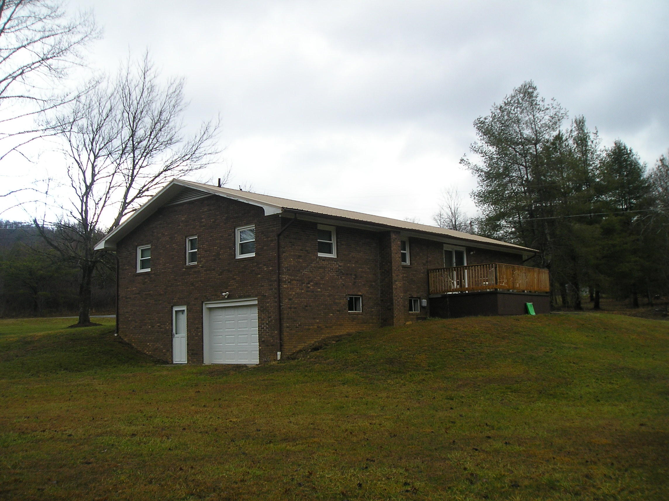 1472 Scioto Road Unicoi, TN 37692 - Photo 3 of 44 P1010158 (1)