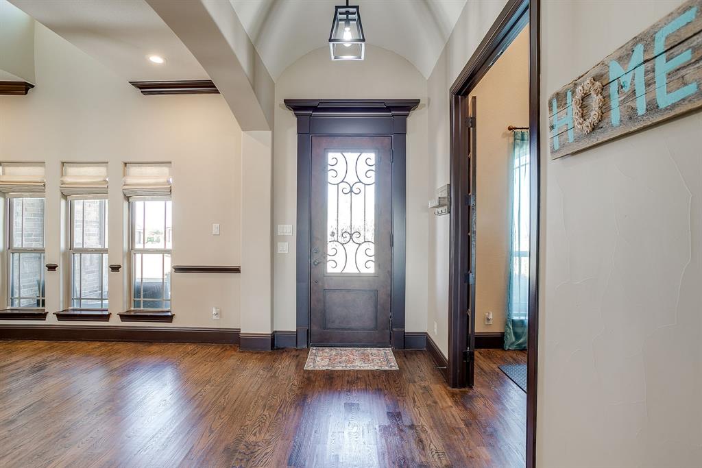 8613 Tuscan Way Godley, TX 76044 - Photo 5 of 40 Elegant wood floors
