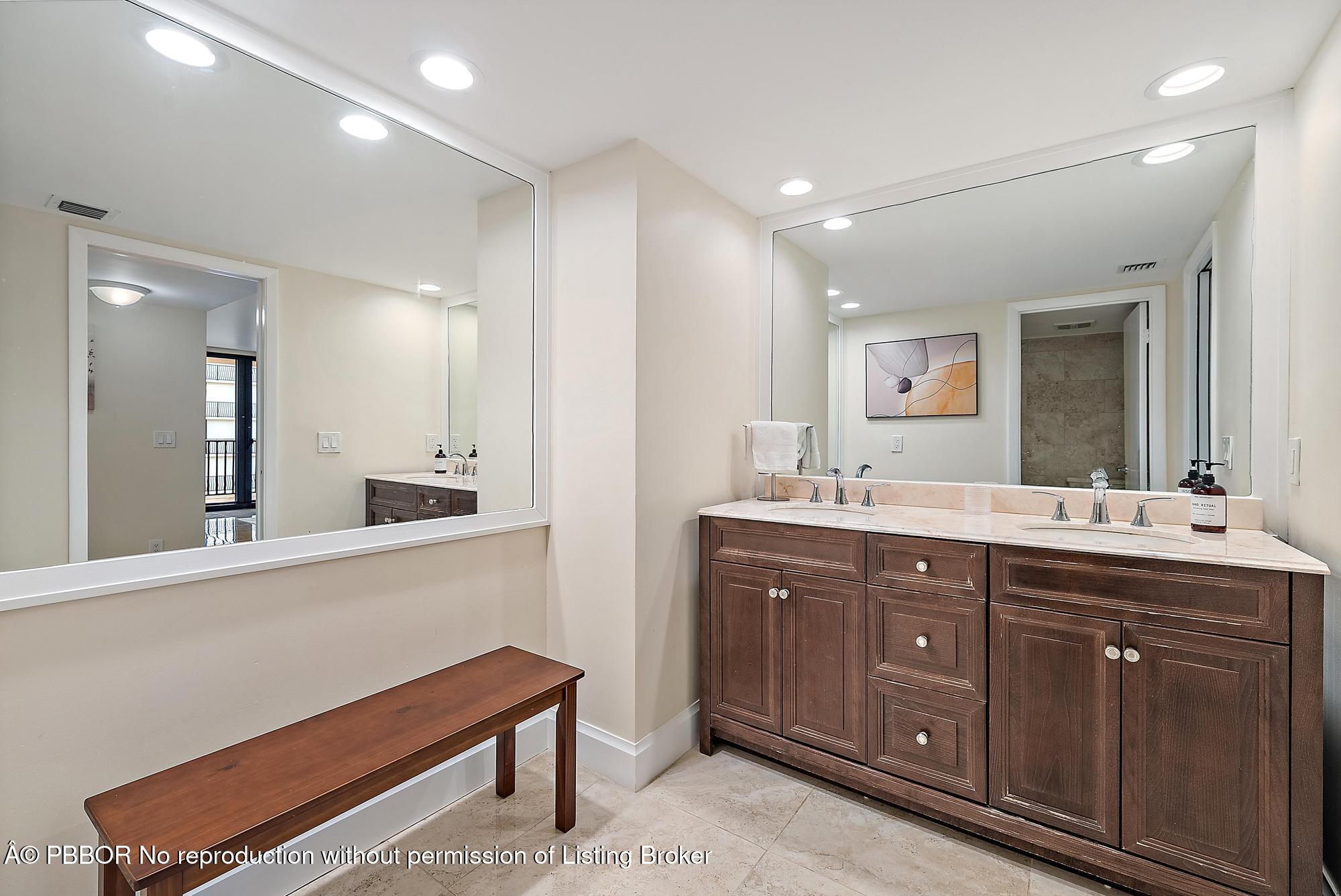 3610 South Ocean Boulevard, Unit 303 Palm Beach, FL 33480 - Photo 13 of 29 3610 S Ocean Blvd apt 303-21