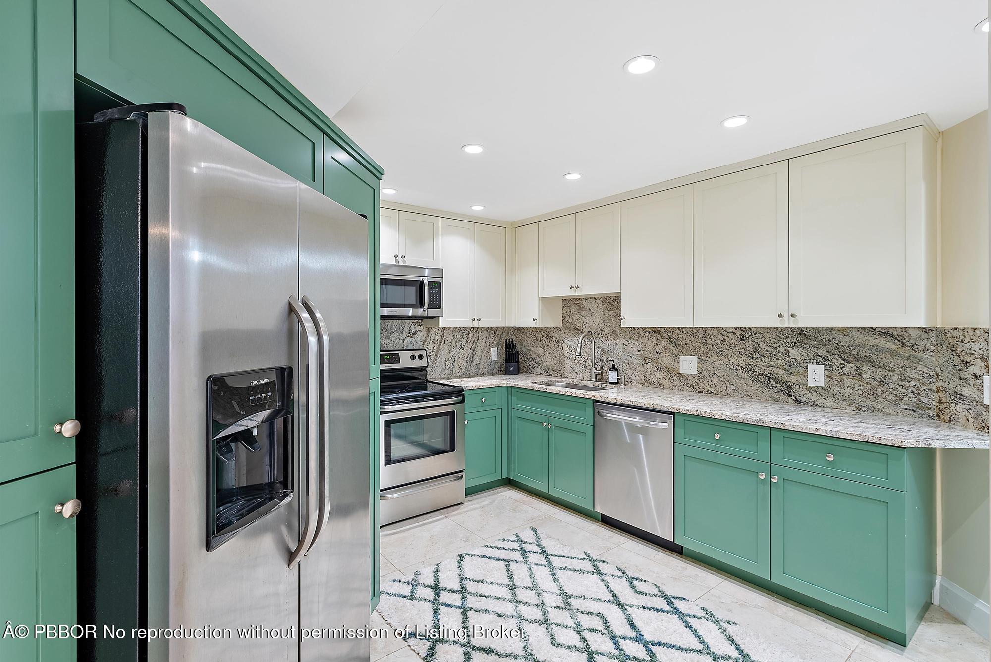 3610 South Ocean Boulevard, Unit 303 Palm Beach, FL 33480 - Photo 7 of 29 3610 S Ocean Blvd apt 303-13