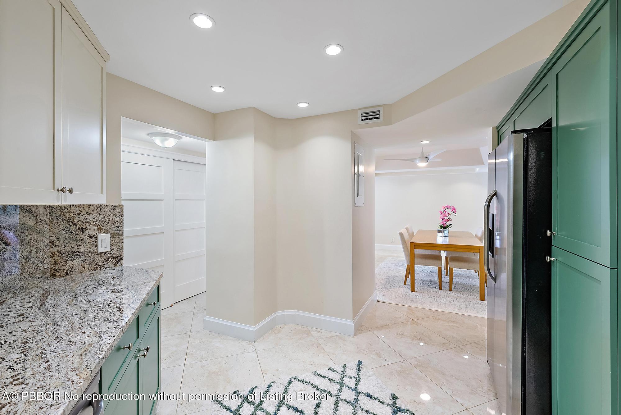 3610 South Ocean Boulevard, Unit 303 Palm Beach, FL 33480 - Photo 9 of 29 3610 S Ocean Blvd apt 303-15