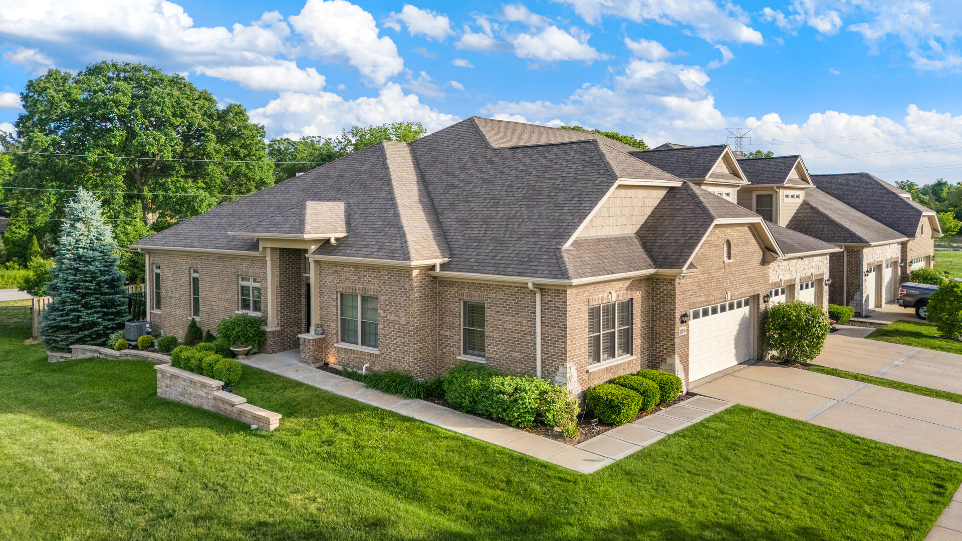 12876 Rosa Lane Lemont, IL 60439 - Photo 2 of 64