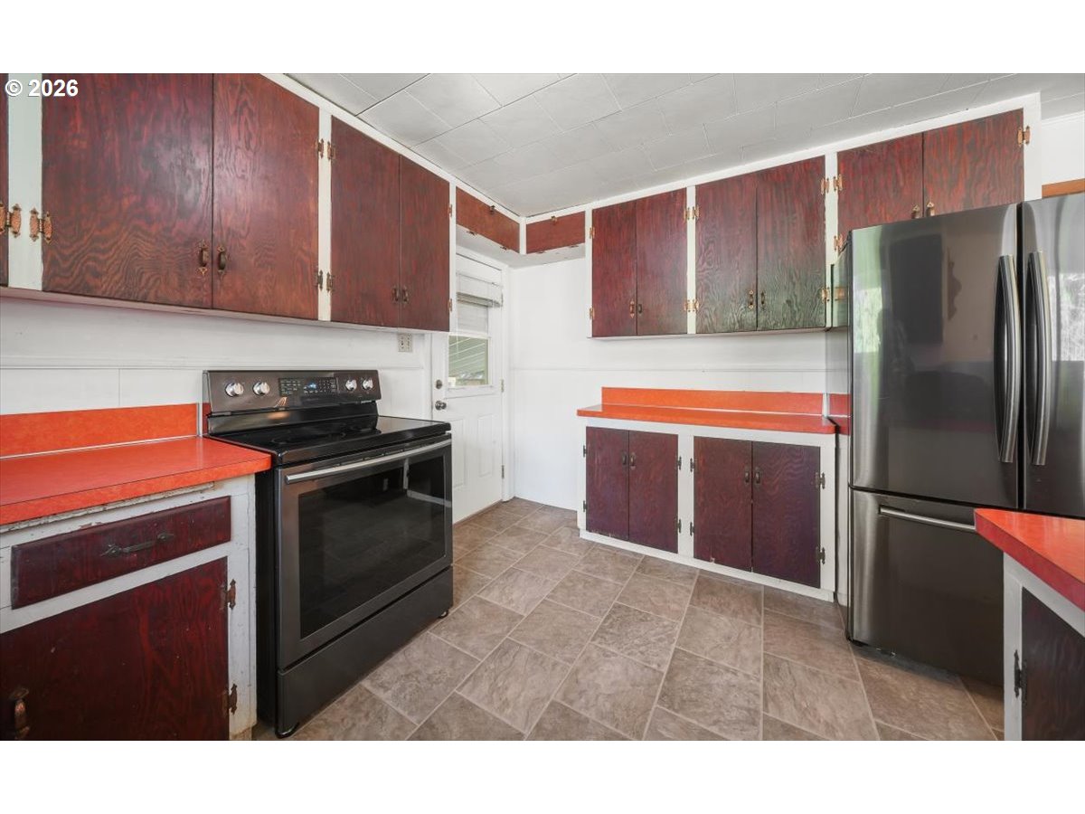 331 Hobbs Lane Glendale, OR 97442 - Photo 18 of 45