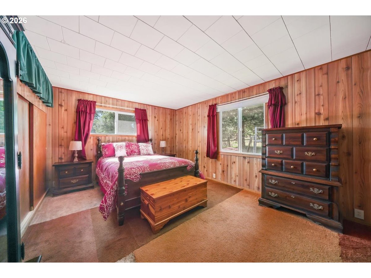 331 Hobbs Lane Glendale, OR 97442 - Photo 20 of 45