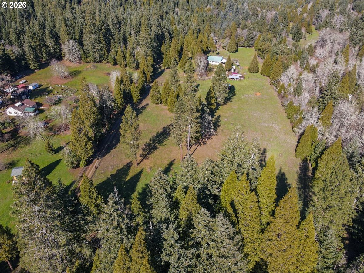 331 Hobbs Lane Glendale, OR 97442 - Photo 42 of 45