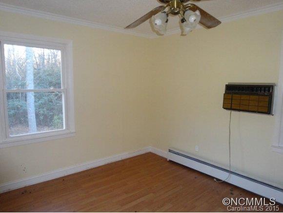 570 Welch Road Franklin, NC 28734 - Photo 3 of 13 Gallery Image 3