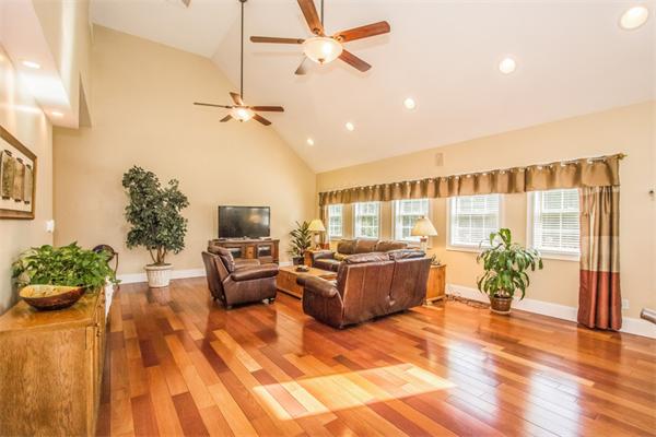 13 Bryant Lane Rochester, MA 02770 - Photo 4 of 15