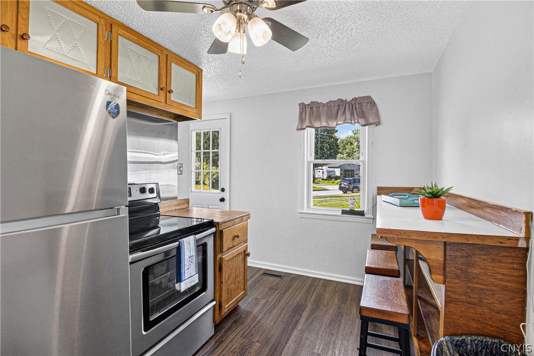 903 Cayuga Street Rome, NY 13440 - Photo 8 of 33