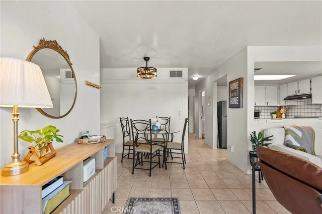 $360,000 | 18209 Sierra Highway, Unit 88, Canyon Country, CA 91351