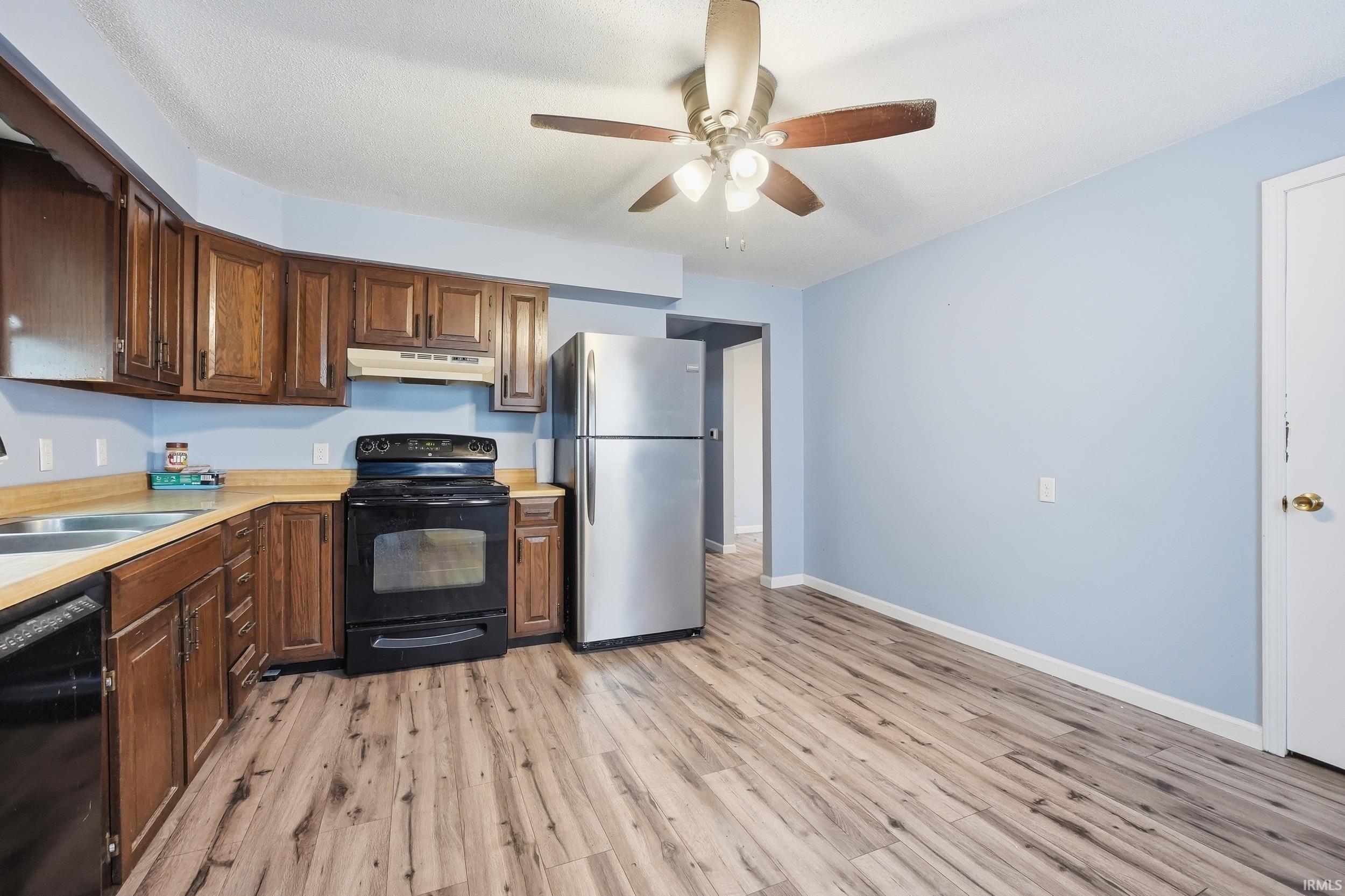 14512 Dawkins Road New Haven, IN 46774 - Photo 12 of 31