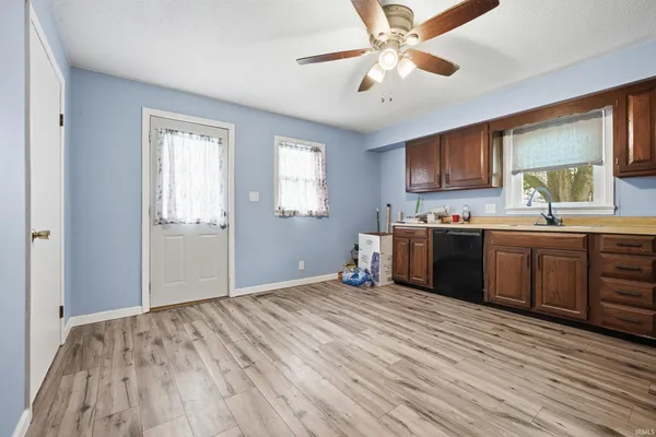 $220,000 | 14512 Dawkins Road, New Haven, IN 46774
