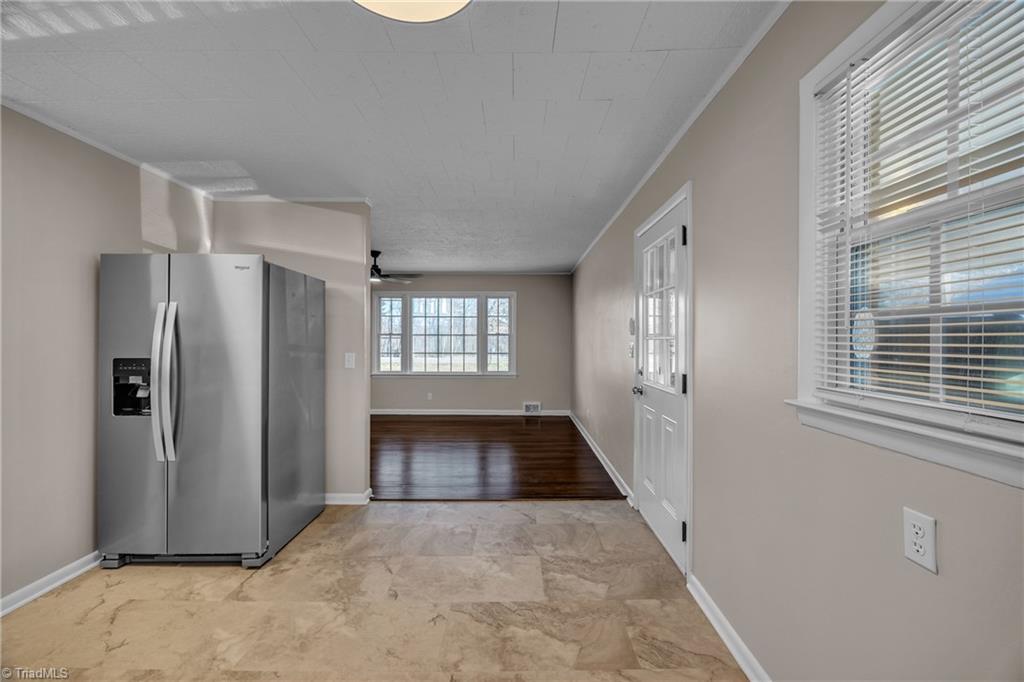 3579 Sparta Road North Wilkesboro, NC 28659 - Photo 10 of 33