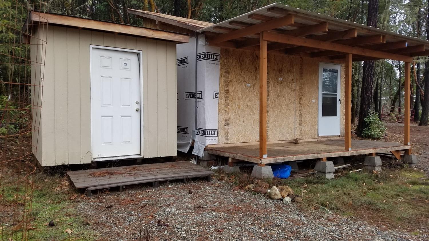 6837 West Side Road Cave Junction, OR 97523 - Photo 32 of 35 Storage unit next to additional guest lo