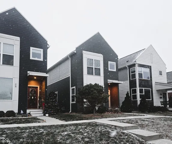 $2,350 | 28 Central Greens Boulevard, Indianapolis, IN 46222