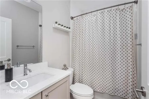 $2,350 | 28 Central Greens Boulevard, Indianapolis, IN 46222