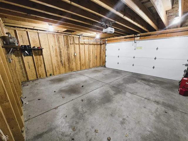 $2,350 | 28 Central Greens Boulevard, Indianapolis, IN 46222