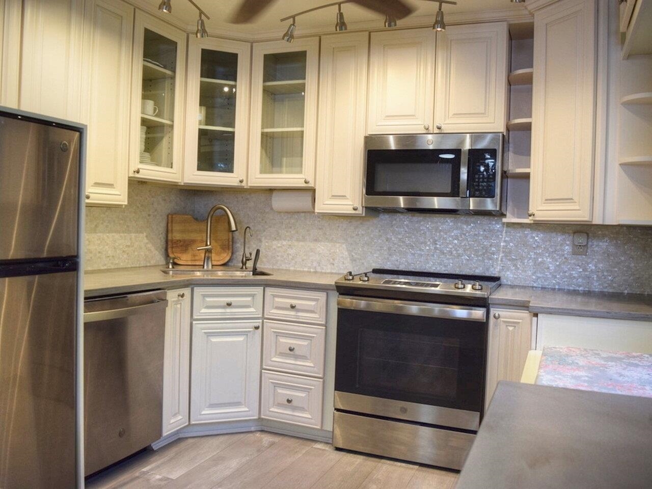 1354 Roscoe Road Charlotte, VT 05445 - Photo 33 of 43 Gallery Image 33