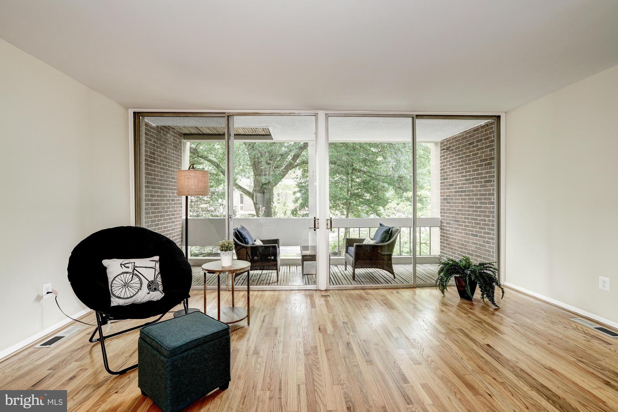 11515 Hickory Cluster Reston, VA 20190 - Photo 11 of 29 Interior (General)