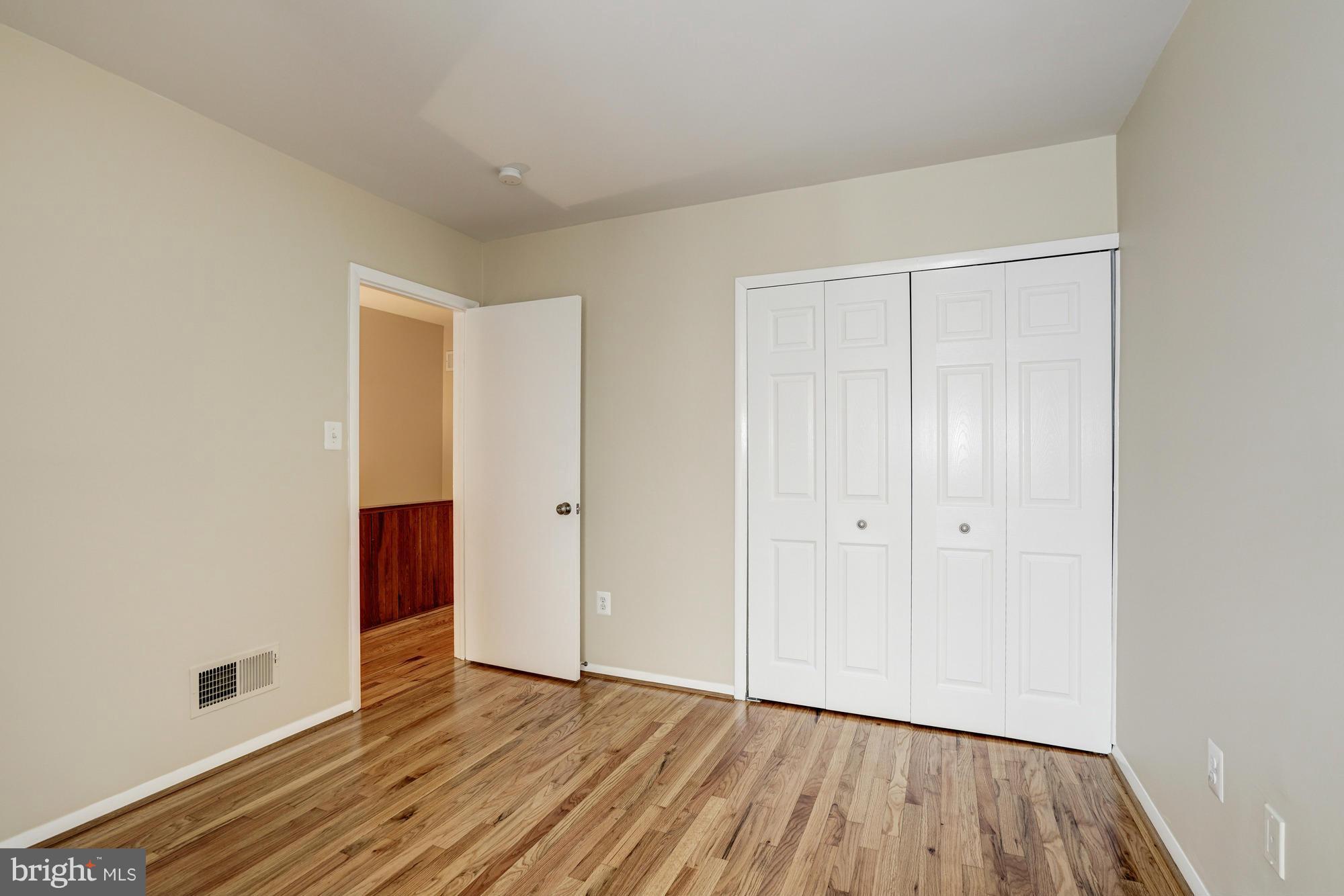 11515 Hickory Cluster Reston, VA 20190 - Photo 16 of 29 Interior (General)