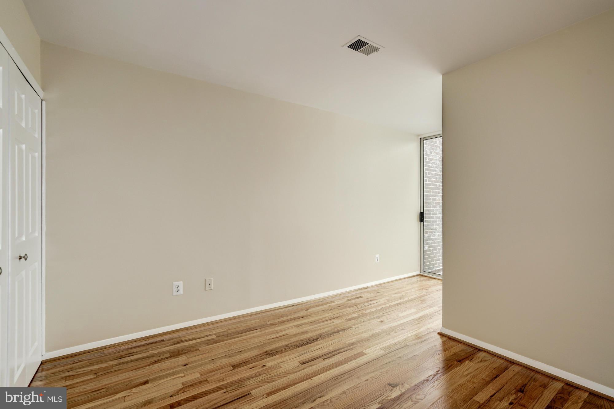 11515 Hickory Cluster Reston, VA 20190 - Photo 18 of 29 Interior (General)