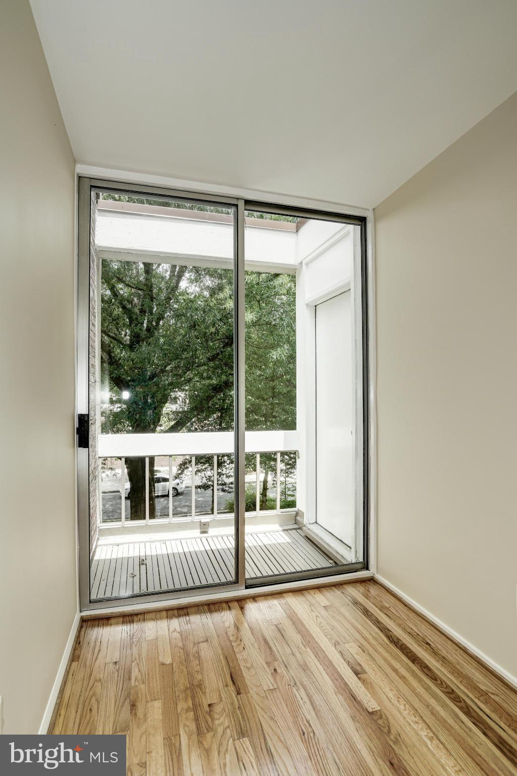 11515 Hickory Cluster Reston, VA 20190 - Photo 19 of 29 Interior (General)