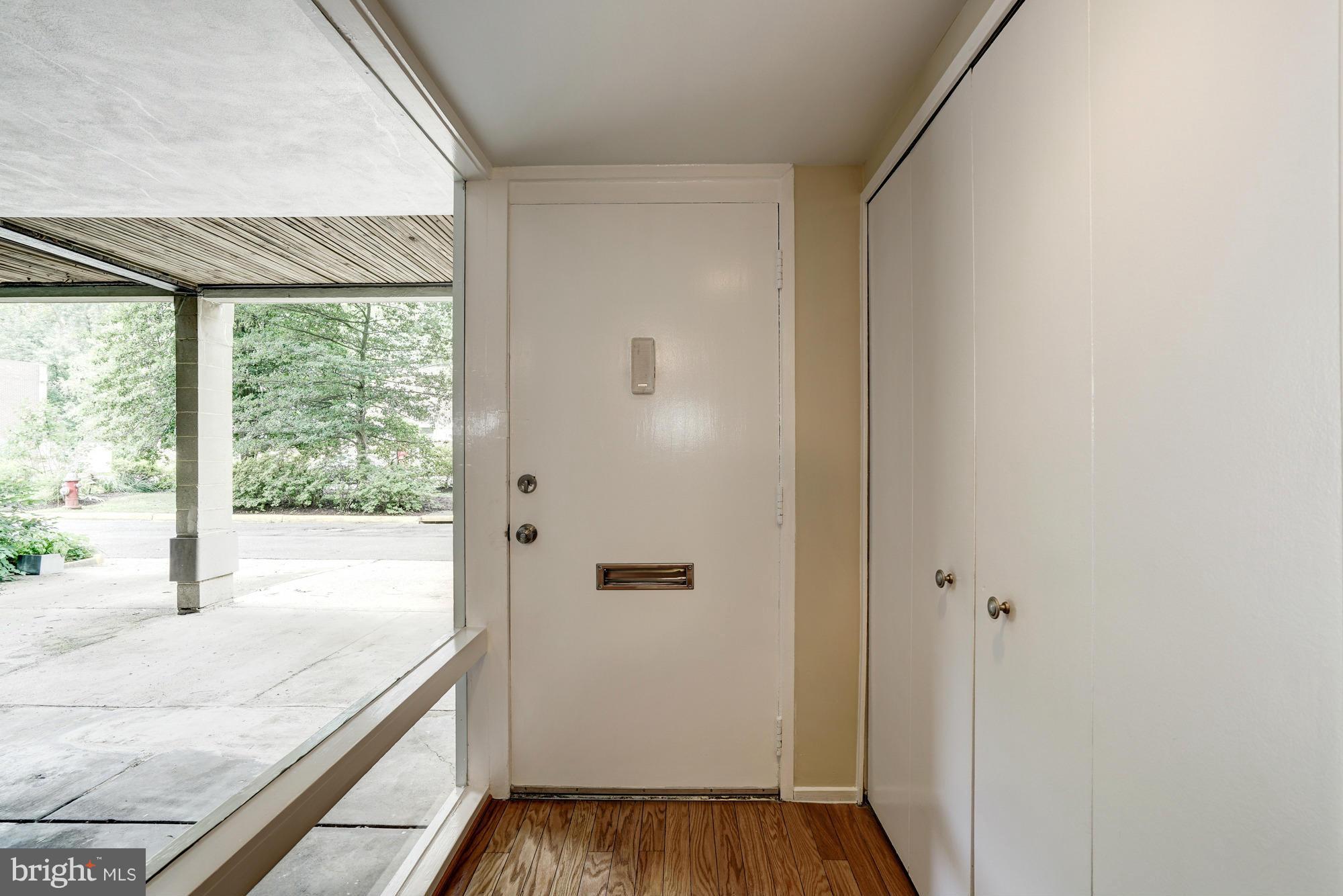 11515 Hickory Cluster Reston, VA 20190 - Photo 24 of 29 Interior (General)