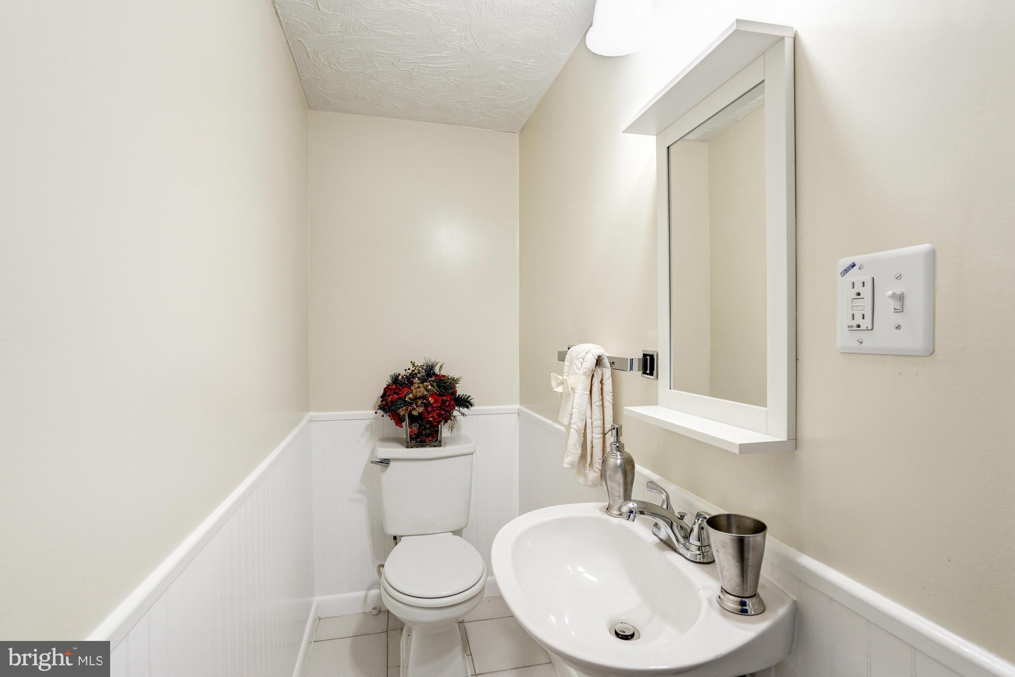 11515 Hickory Cluster Reston, VA 20190 - Photo 26 of 29 Interior (General)