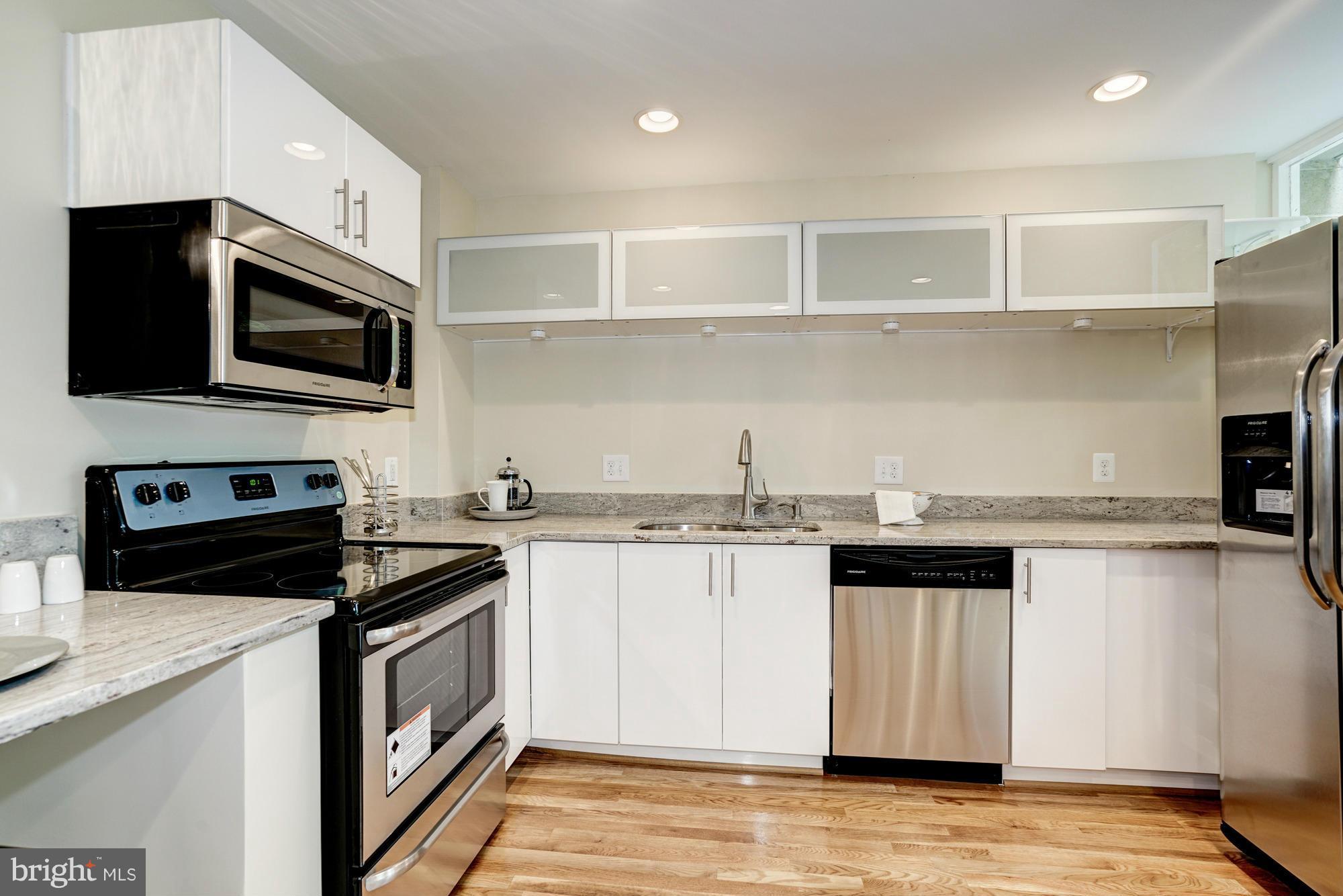 11515 Hickory Cluster Reston, VA 20190 - Photo 6 of 29 Interior (General)