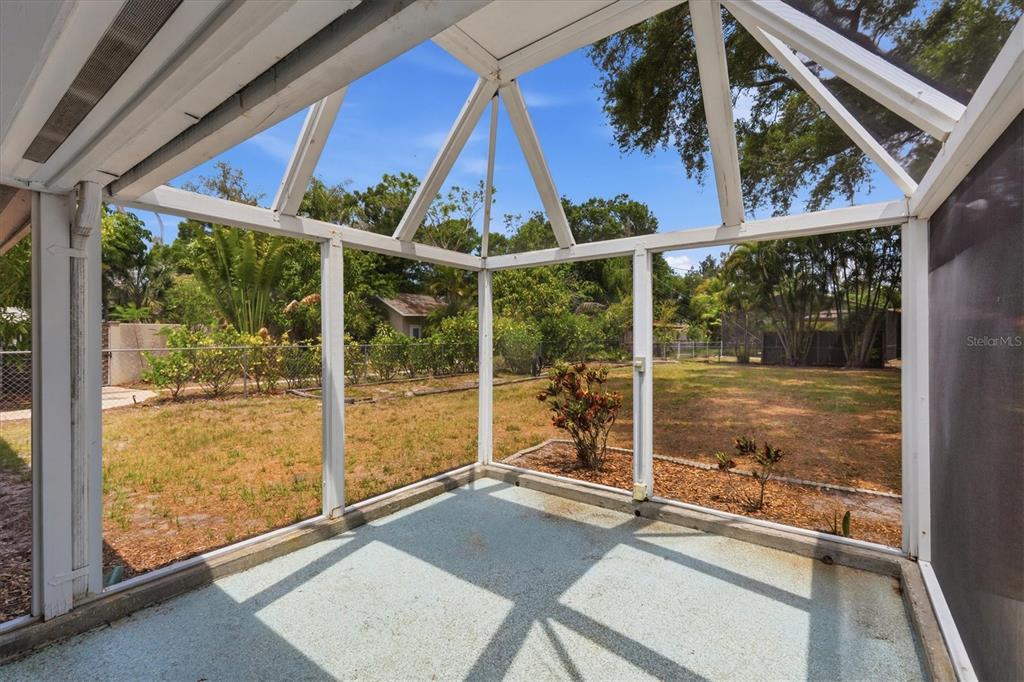 2233 Alice Road Sarasota, FL 34231 - Photo 29 of 44 Gallery Image 29