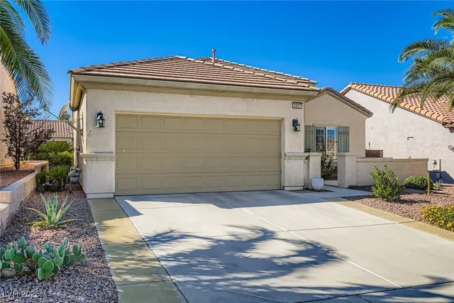 $520,000 | 2317 Perrys Burg Drive, Henderson, NV 89044