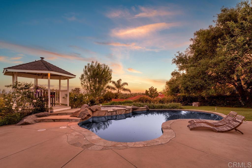 3192 Los Alisos Drive Fallbrook, CA 92028 - Photo 5 of 70