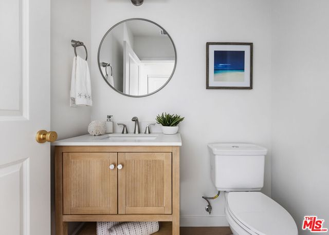 $898,000 | 4918 10th Avenue, Los Angeles, CA 90043