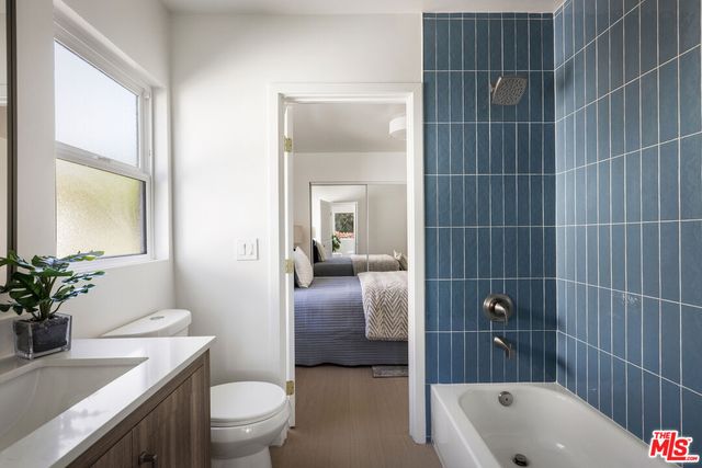 $898,000 | 4918 10th Avenue, Los Angeles, CA 90043