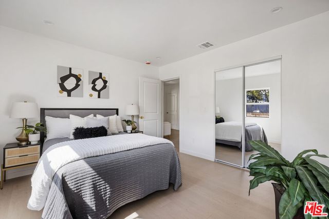 $898,000 | 4918 10th Avenue, Los Angeles, CA 90043