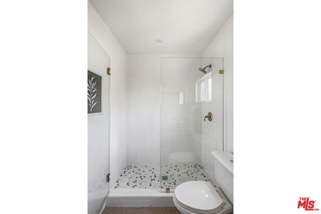 $898,000 | 4918 10th Avenue, Los Angeles, CA 90043