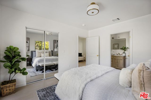 $898,000 | 4918 10th Avenue, Los Angeles, CA 90043