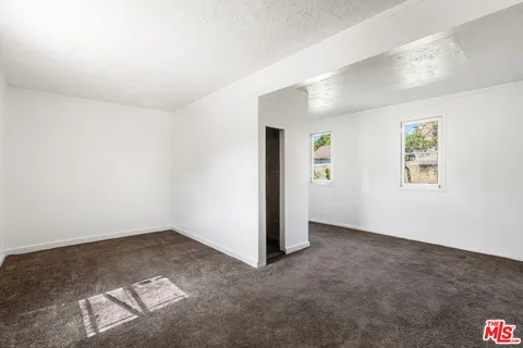 $898,000 | 4918 10th Avenue, Los Angeles, CA 90043